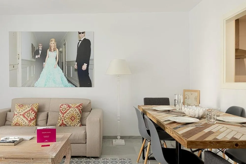 Apartmentos Pompidou Malaga Apartment
