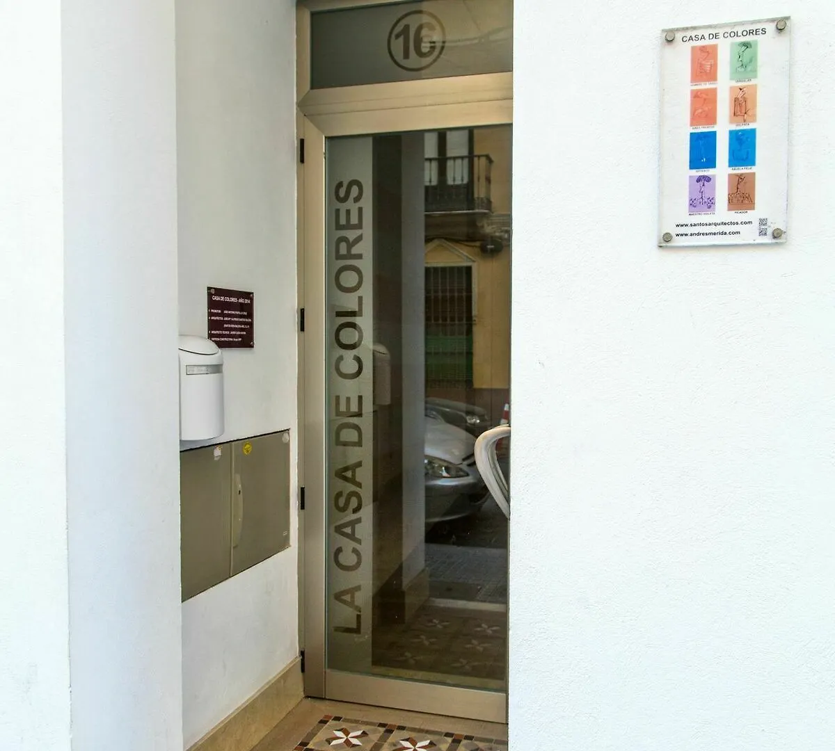 Apartmentos Pompidou Malaga Apartment